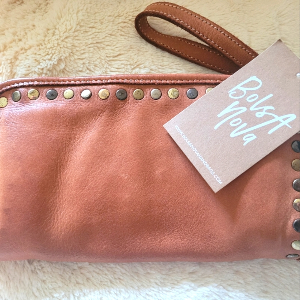 Bolsa Nova wristlet